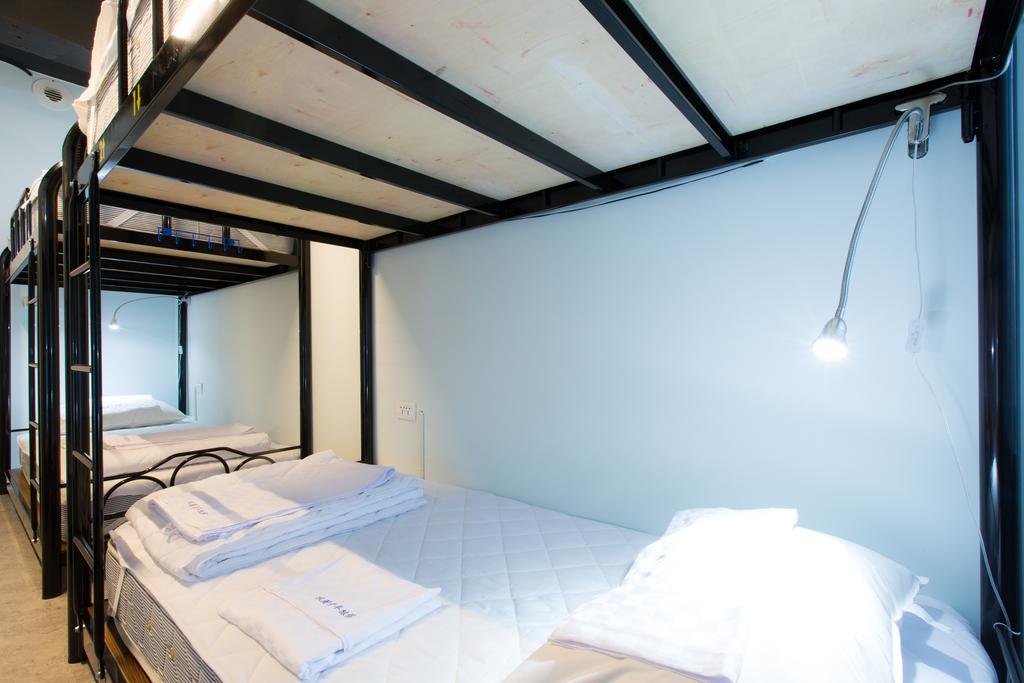 Pathways Hostel Kaohsiung Esterno foto