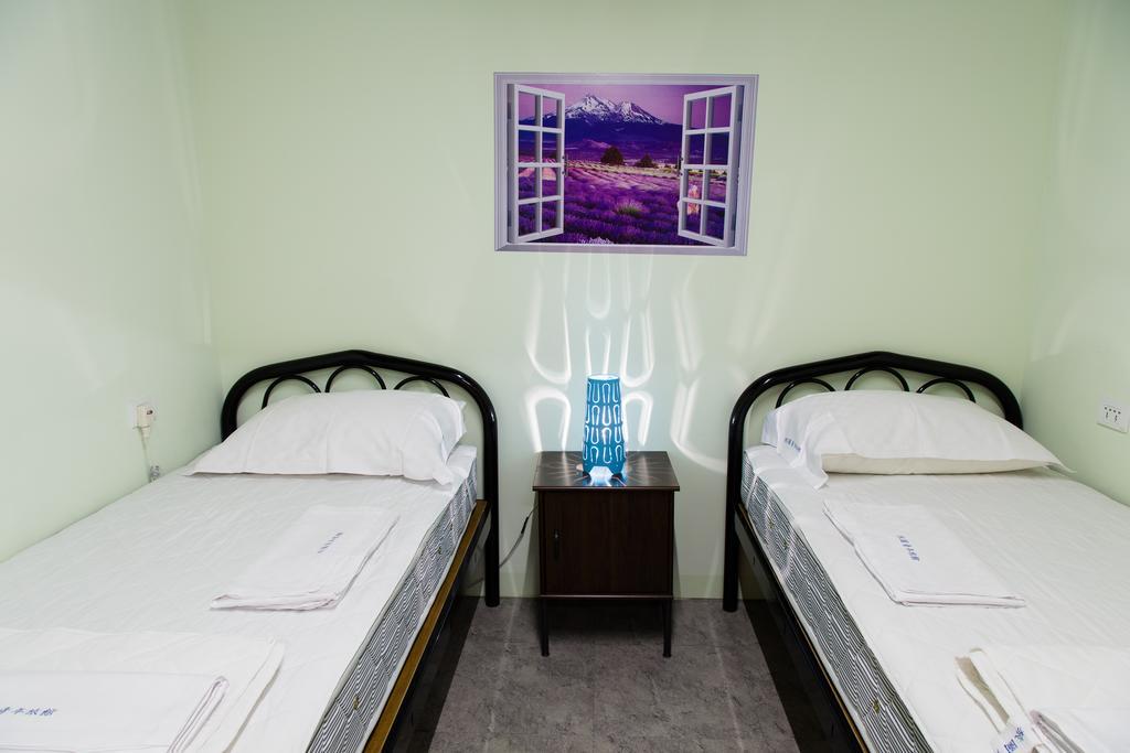 Pathways Hostel Kaohsiung Esterno foto