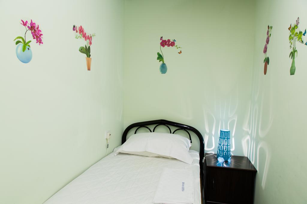 Pathways Hostel Kaohsiung Esterno foto